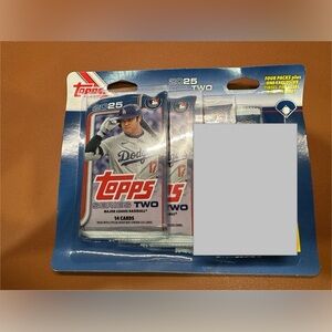 2025 Topps Series 2, Yellow Border SP  4 Packs 1 Tinsel Parallel Card Sealed